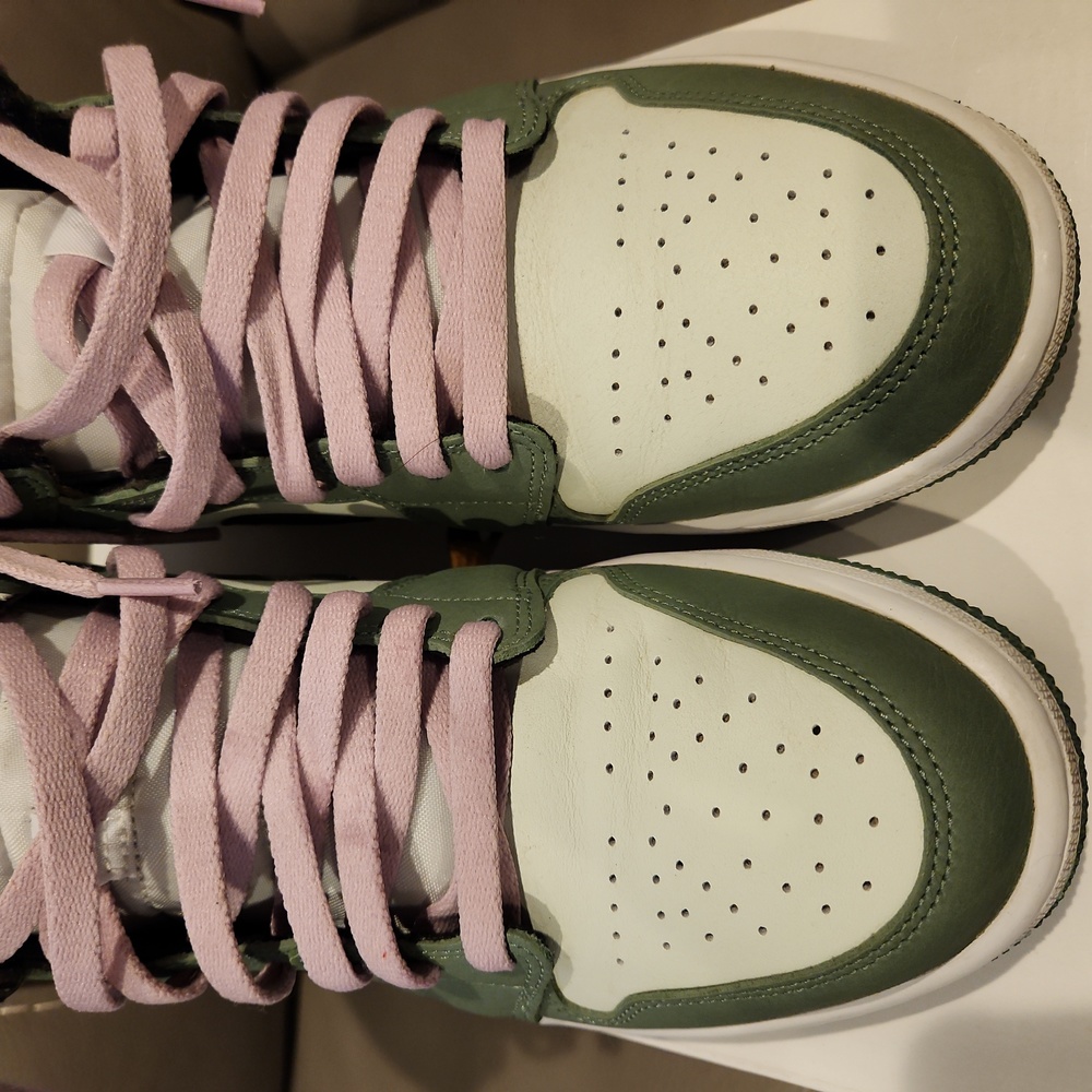 Jordan 1 Mid - Picture 7 of 8
